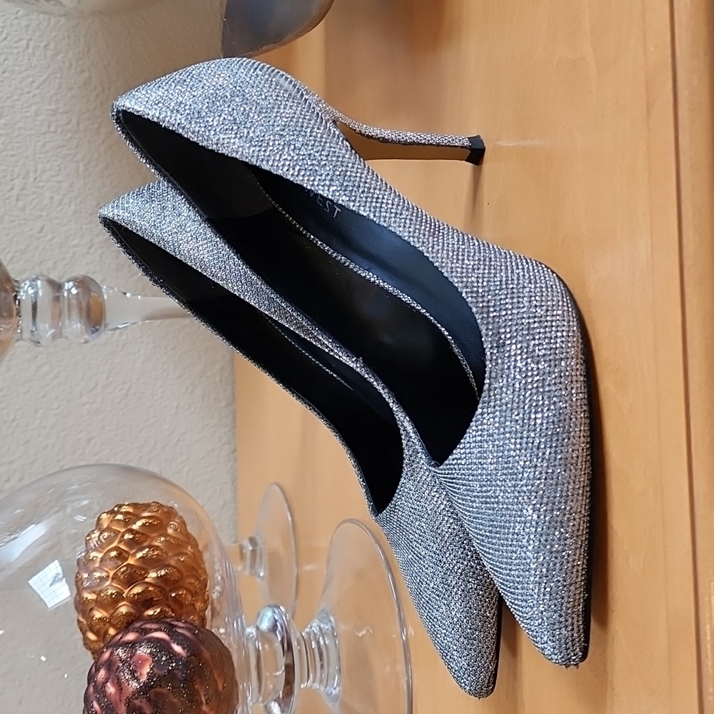 Like New! Nine West Flax Silver Mesh Sparkle Party 🥳 Heels size 7